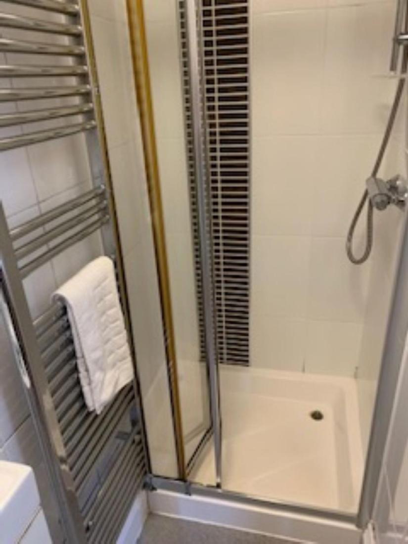 Goodrington Lodge Holiday Apartments Paignton Ngoại thất bức ảnh