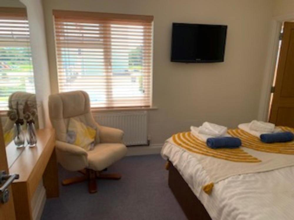 Goodrington Lodge Holiday Apartments Paignton Ngoại thất bức ảnh